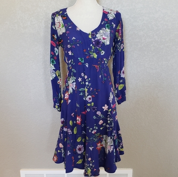 Maeve long sleeve floral ruffled bottom dress size Small - Picture 8 of 8